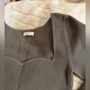 Babaton M Top Extra Slim Bodycon Long Sleeve Neutral Sweeatheart Ribbed Stretch
